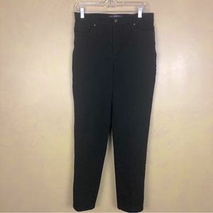 Woman’s pants, size 8 Missy average, black